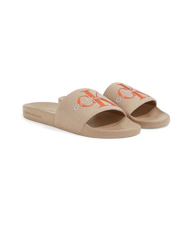 <p style="text-align: left;"><a href="/monogram-logo-slides-travertine-ym0ym00061acc"style="color: #000000;">Monogram Logo Slides</a></span>